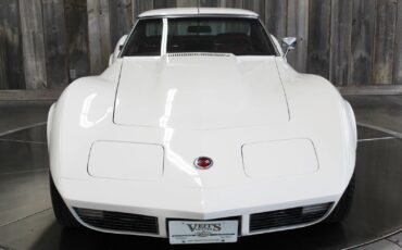 Chevrolet-Corvette-1973-6