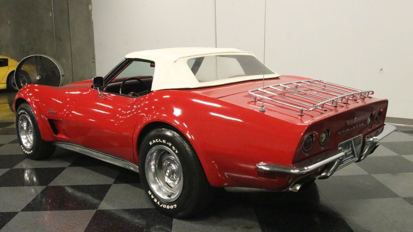 Chevrolet-Corvette-1973-6