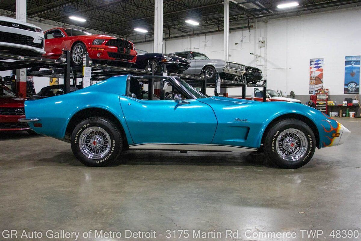 Chevrolet-Corvette-1973-7