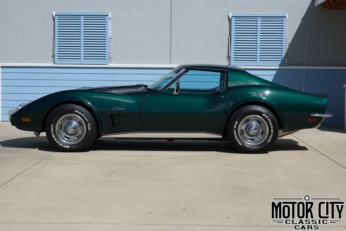 Chevrolet-Corvette-1973-8