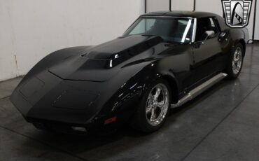 Chevrolet-Corvette-1973-8