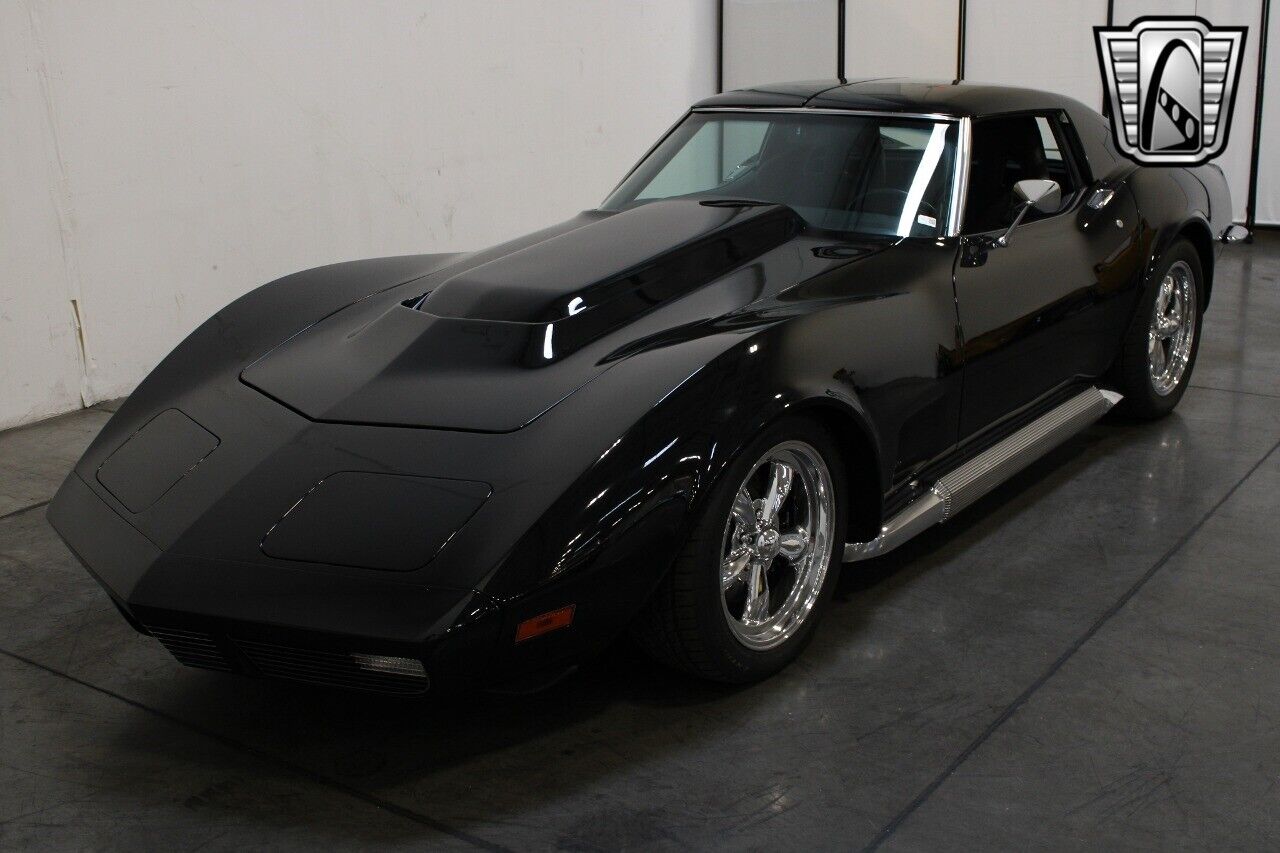 Chevrolet-Corvette-1973-8