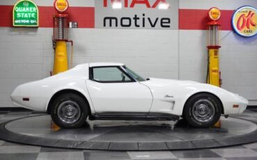 Chevrolet-Corvette-1974-1