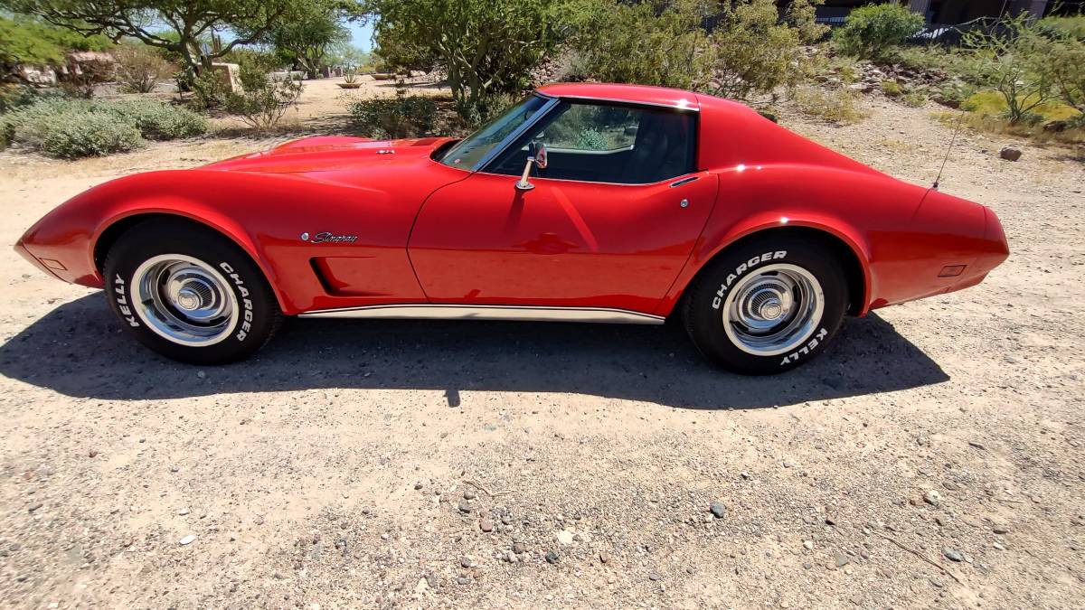 Chevrolet-Corvette-1974-14