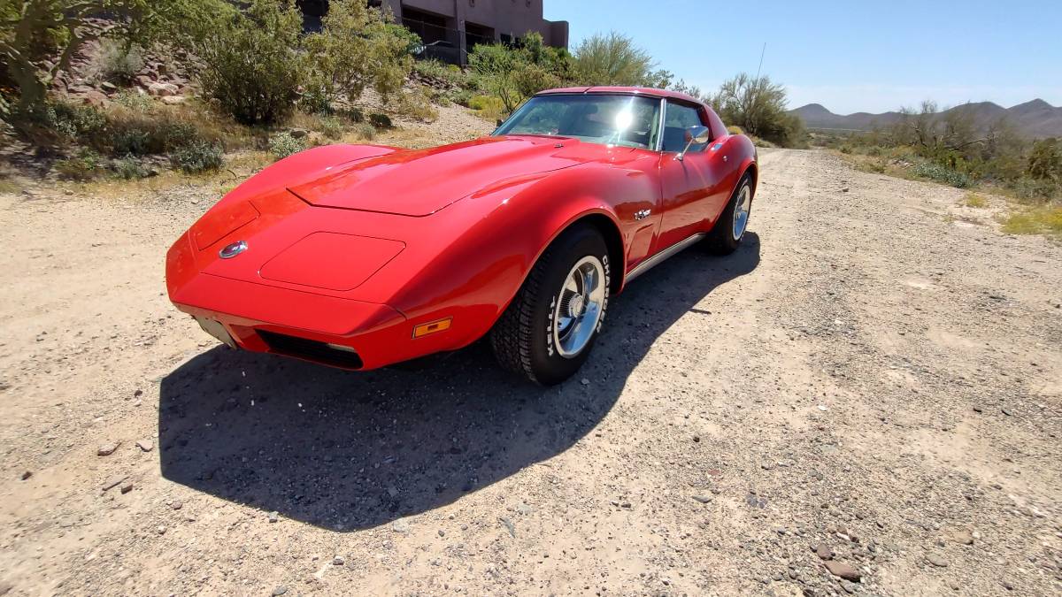 Chevrolet-Corvette-1974-15