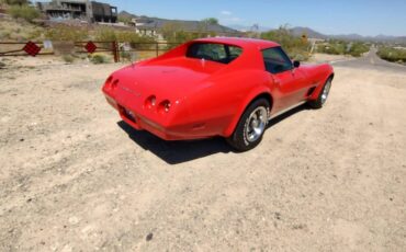 Chevrolet-Corvette-1974-18