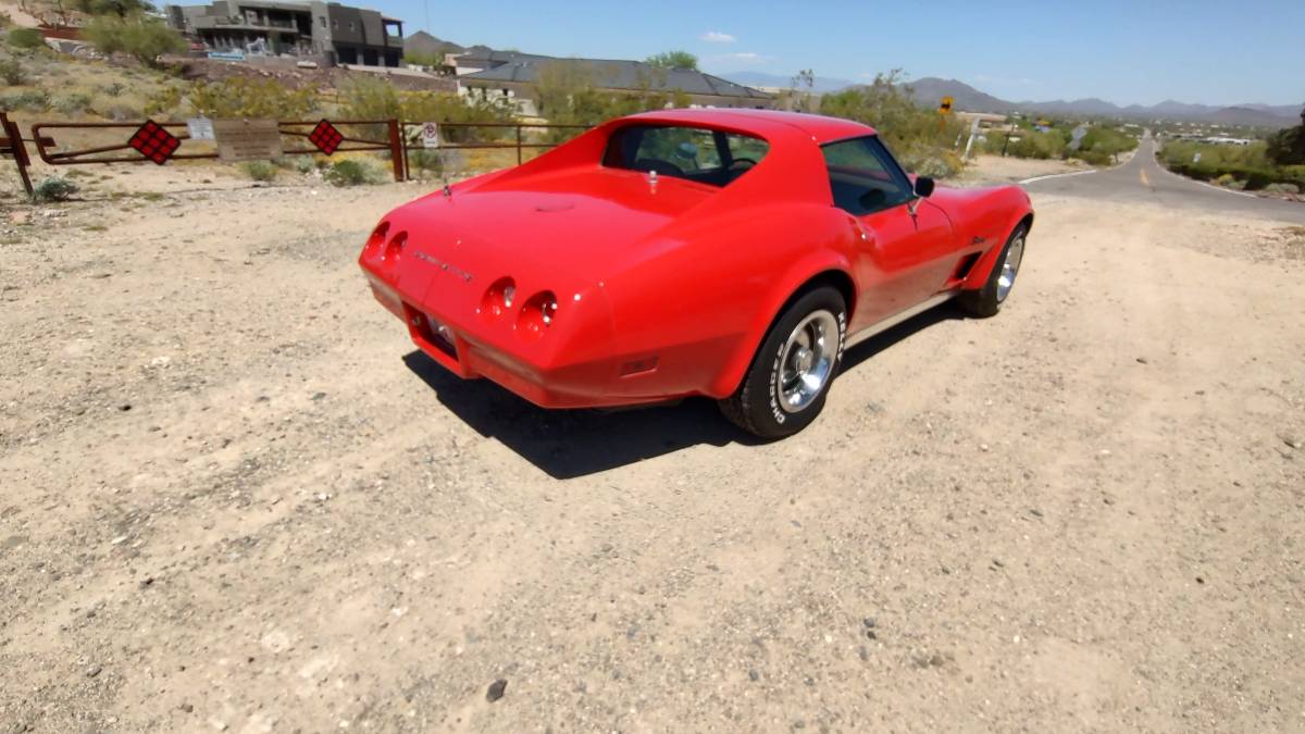 Chevrolet-Corvette-1974-18