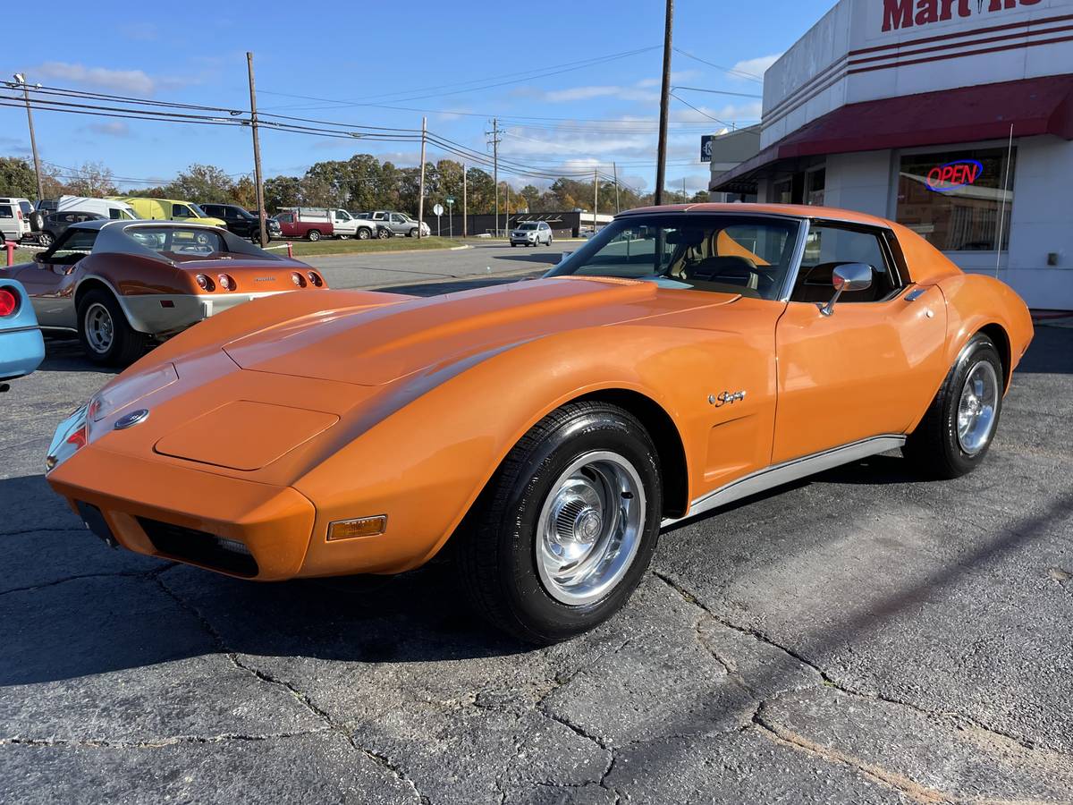 Chevrolet-Corvette-1974-21