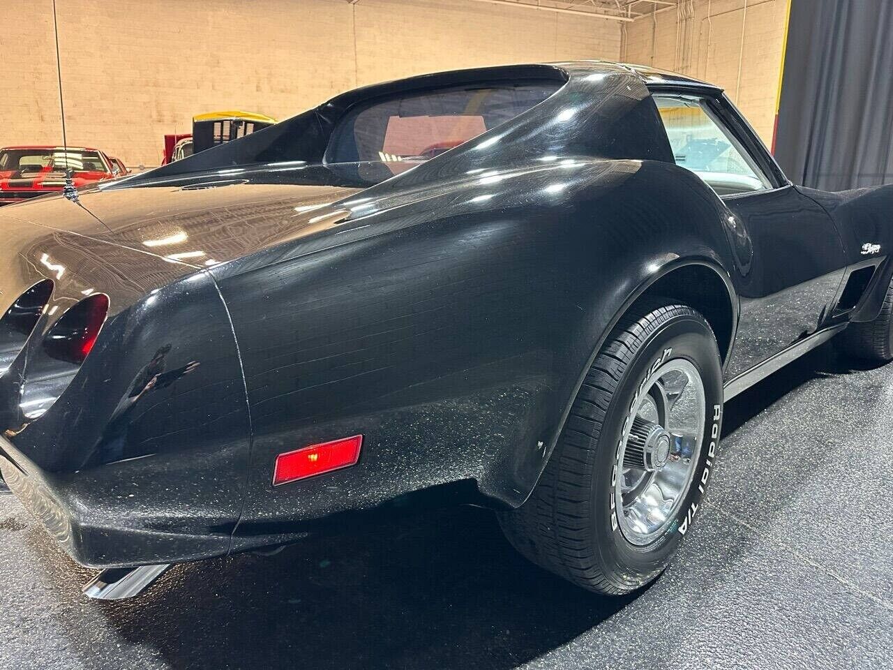 Chevrolet-Corvette-1974-22