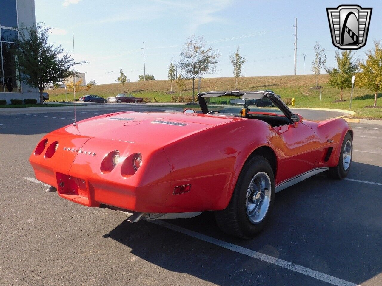 Chevrolet-Corvette-1974-4