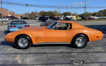 Chevrolet-Corvette-1974