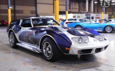 Chevrolet-Corvette-1974-5