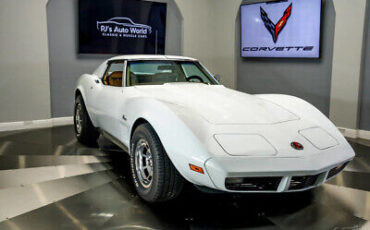 Chevrolet-Corvette-1974-5