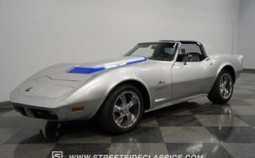 Chevrolet-Corvette-1974-5