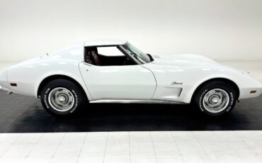 Chevrolet-Corvette-1974-6