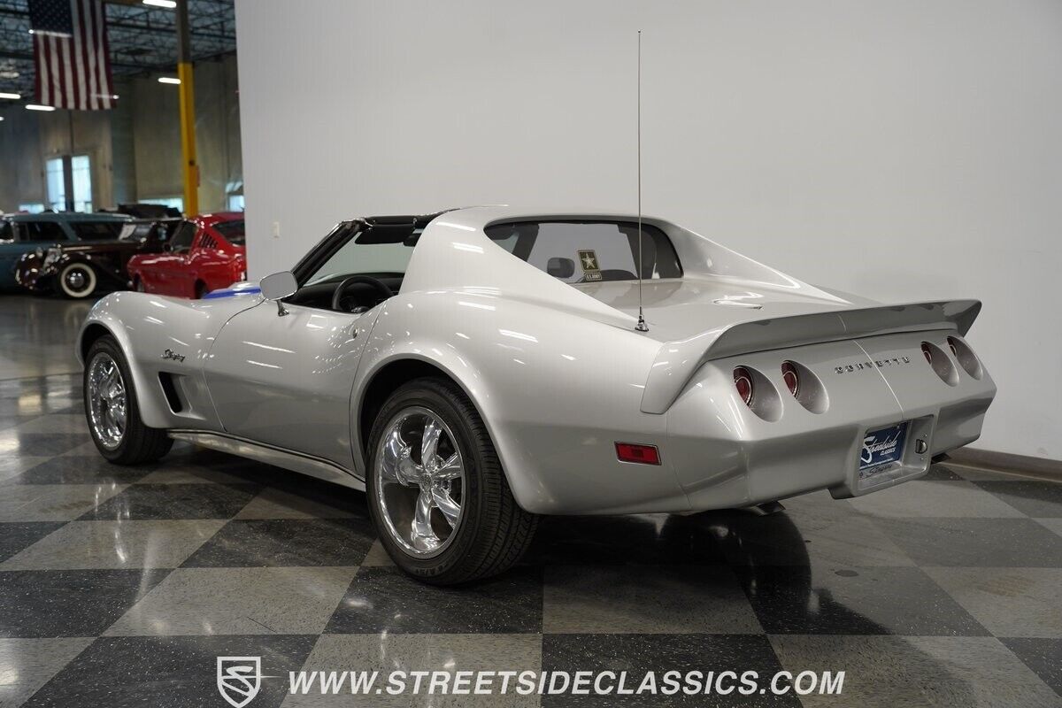 Chevrolet-Corvette-1974-7