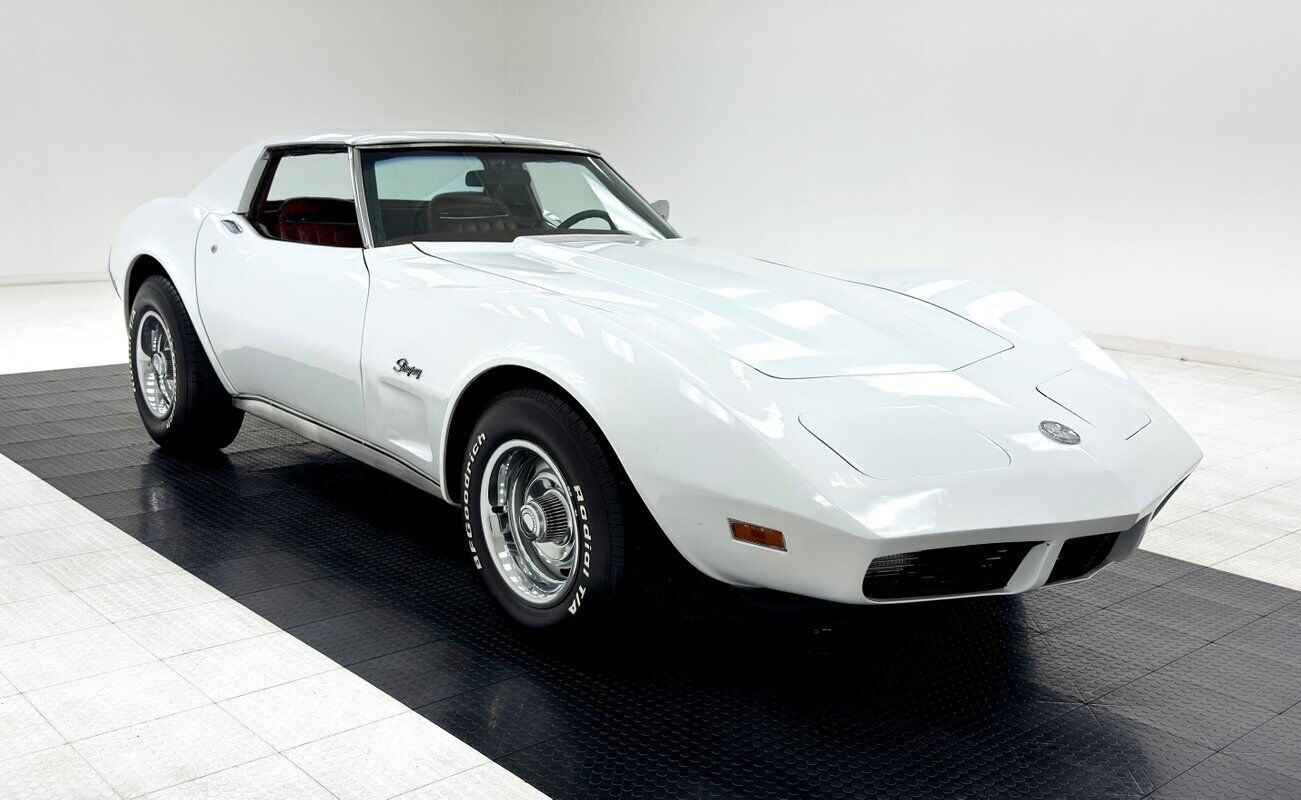 Chevrolet-Corvette-1974-7