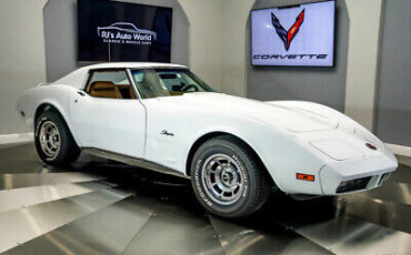 Chevrolet-Corvette-1974-8