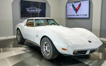 Chevrolet-Corvette-1974-9