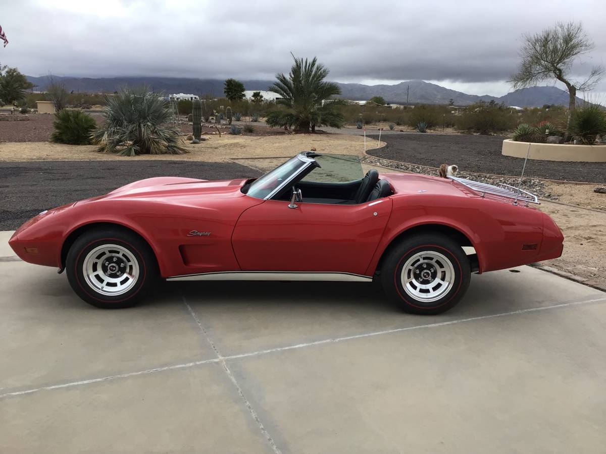 Chevrolet-Corvette-1975-1