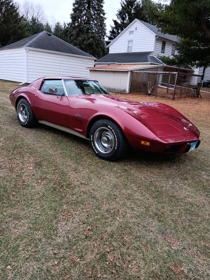 Chevrolet-Corvette-1975-1