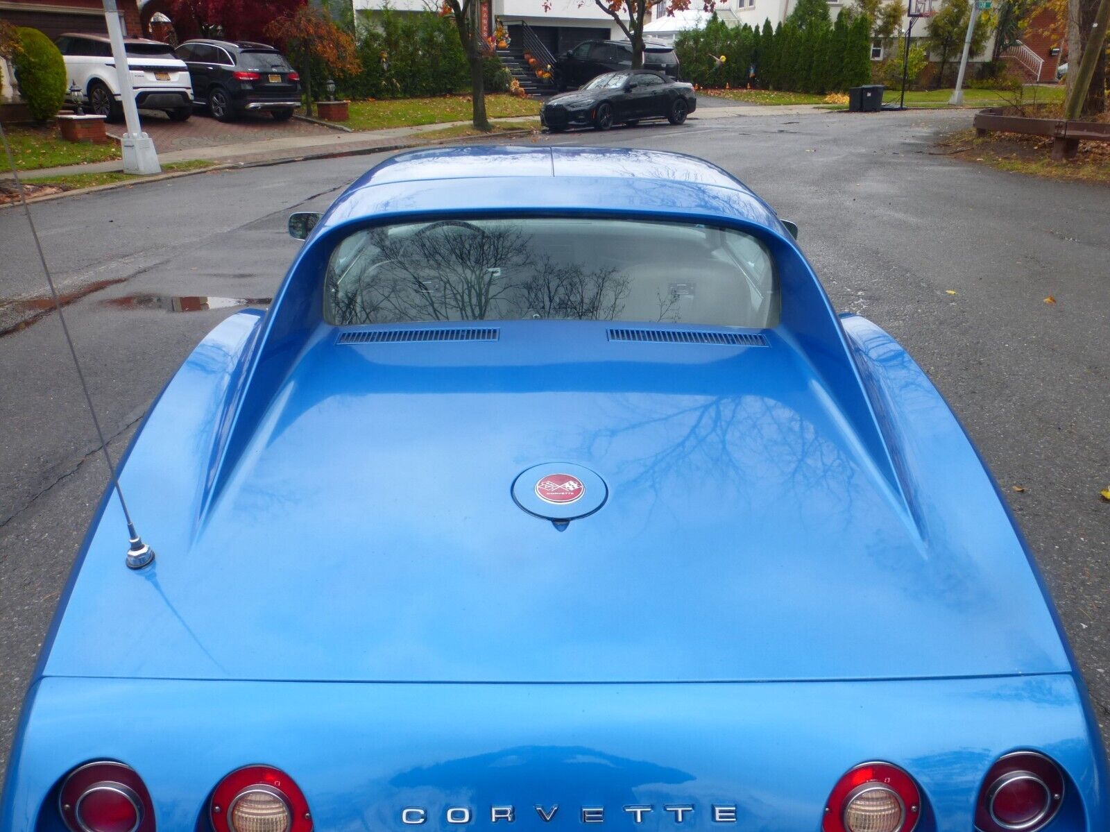 Chevrolet-Corvette-1975-10