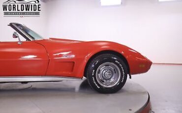 Chevrolet-Corvette-1975-11