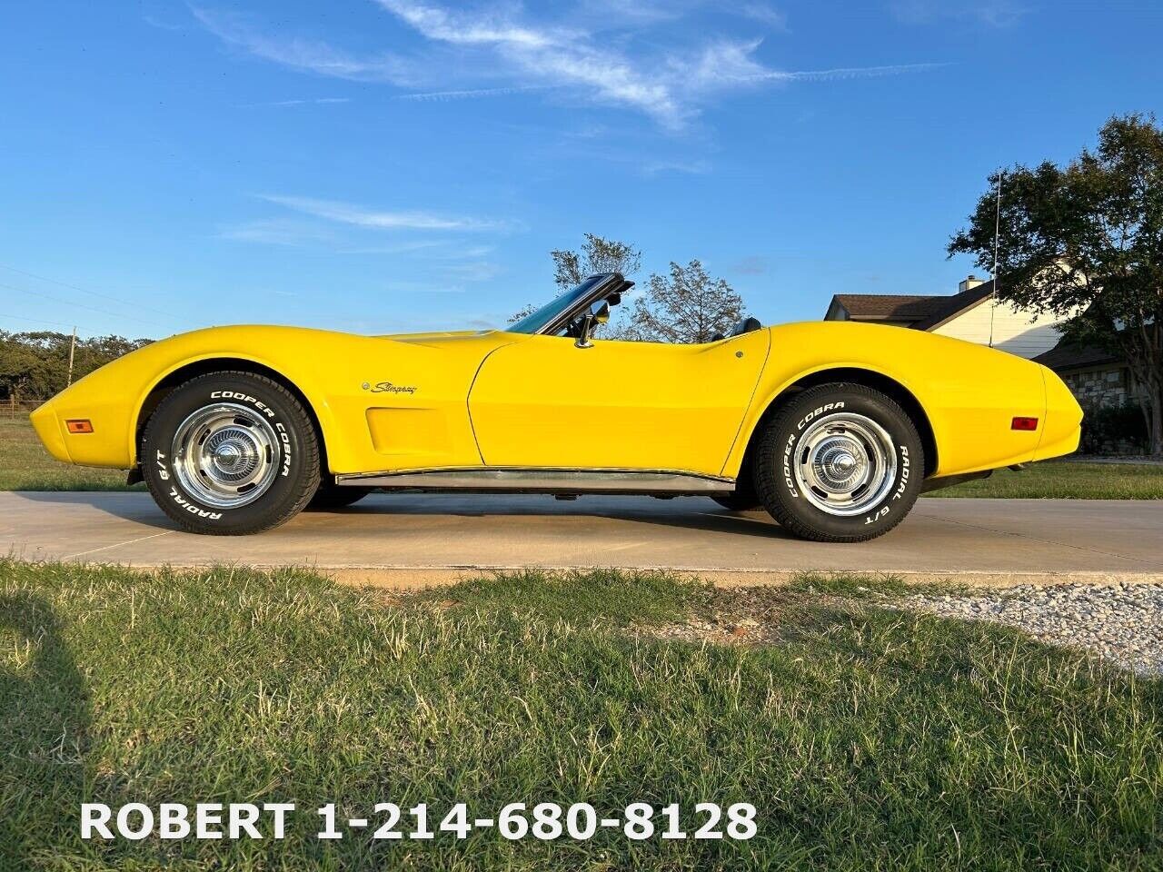 Chevrolet-Corvette-1975-27