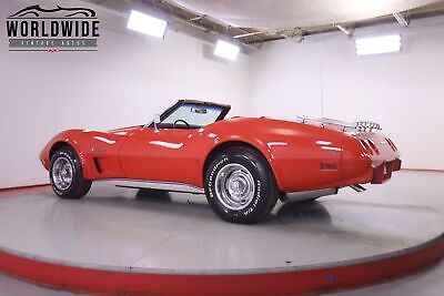 Chevrolet-Corvette-1975-4