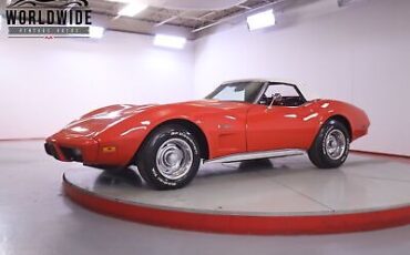 Chevrolet-Corvette-1975-6