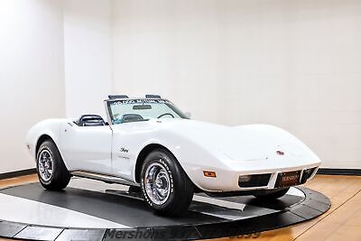 Chevrolet-Corvette-1975-6