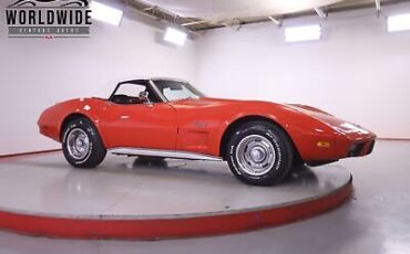 Chevrolet-Corvette-1975-7