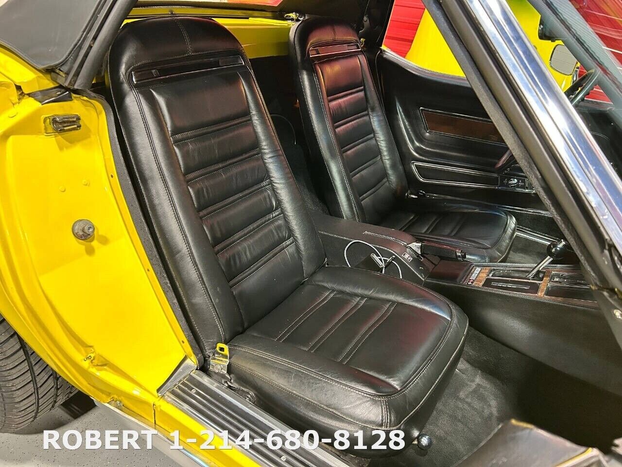 Chevrolet-Corvette-1975-7