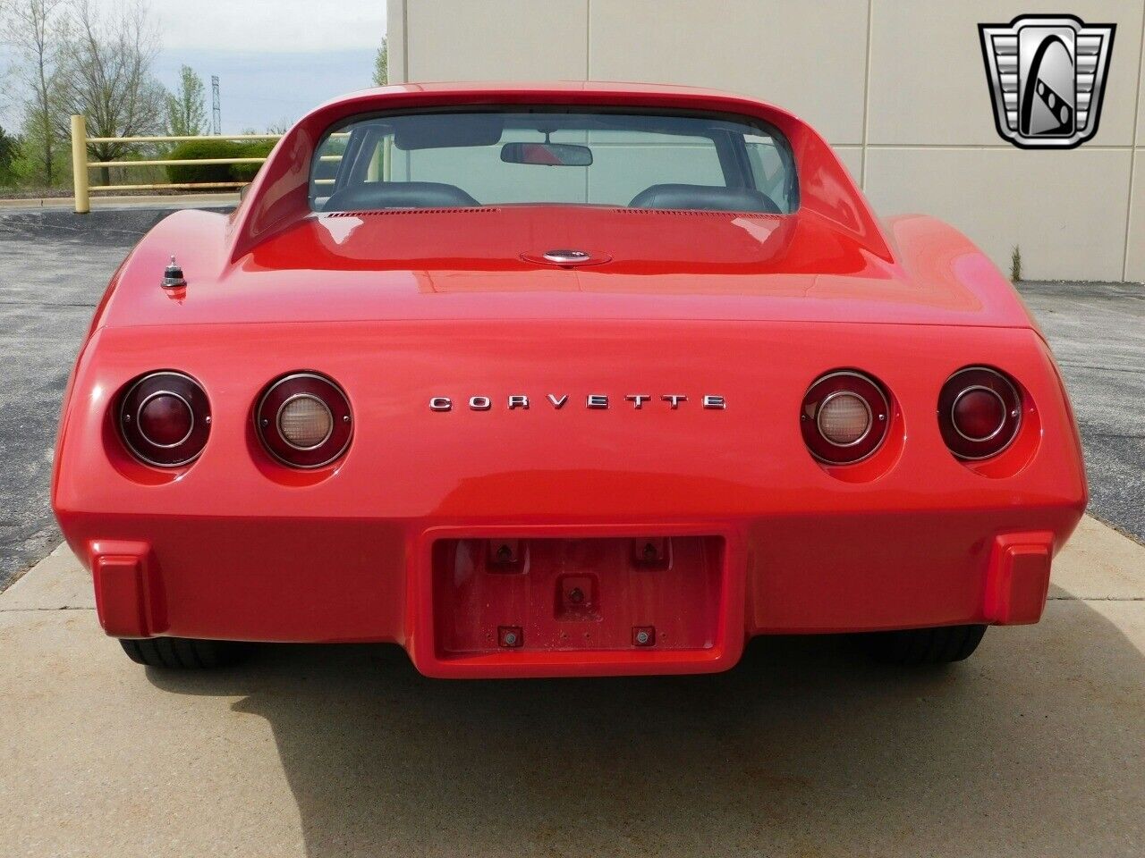 Chevrolet-Corvette-1975-8