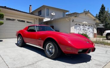 Chevrolet-Corvette-1976-1