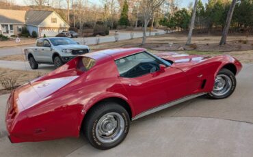 Chevrolet-Corvette-1977-1