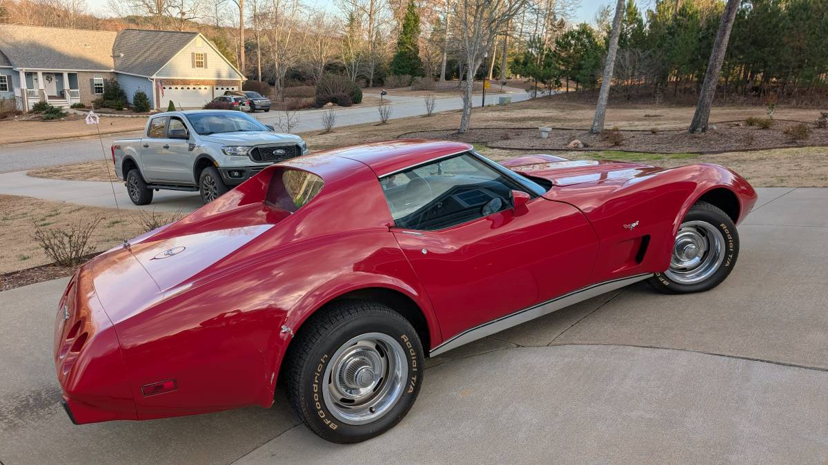 Chevrolet-Corvette-1977-1