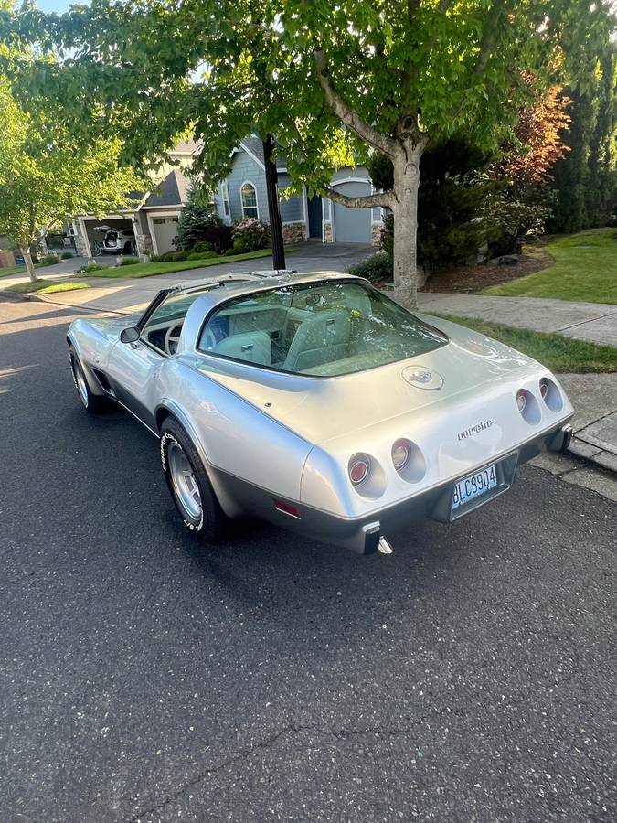 Chevrolet-Corvette-1978-1