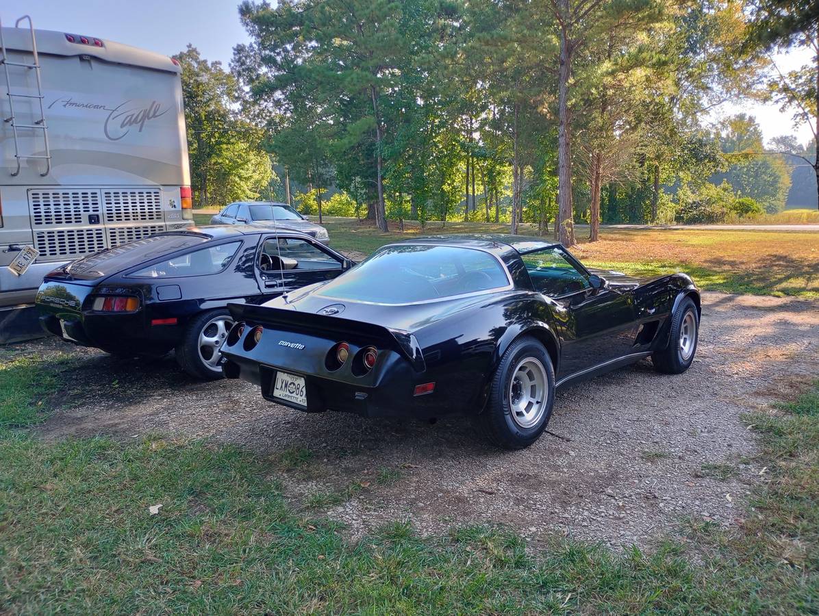 Chevrolet-Corvette-1978-20