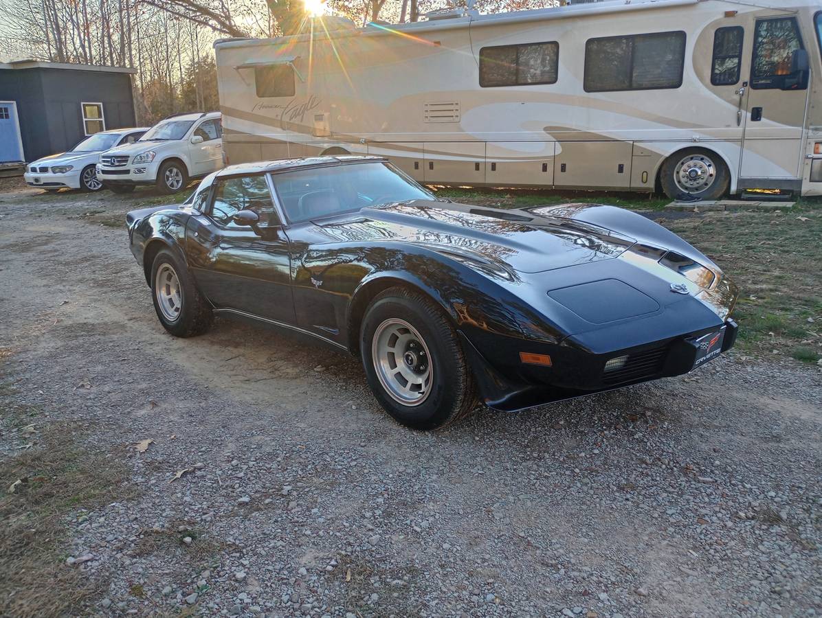 Chevrolet-Corvette-1978-22