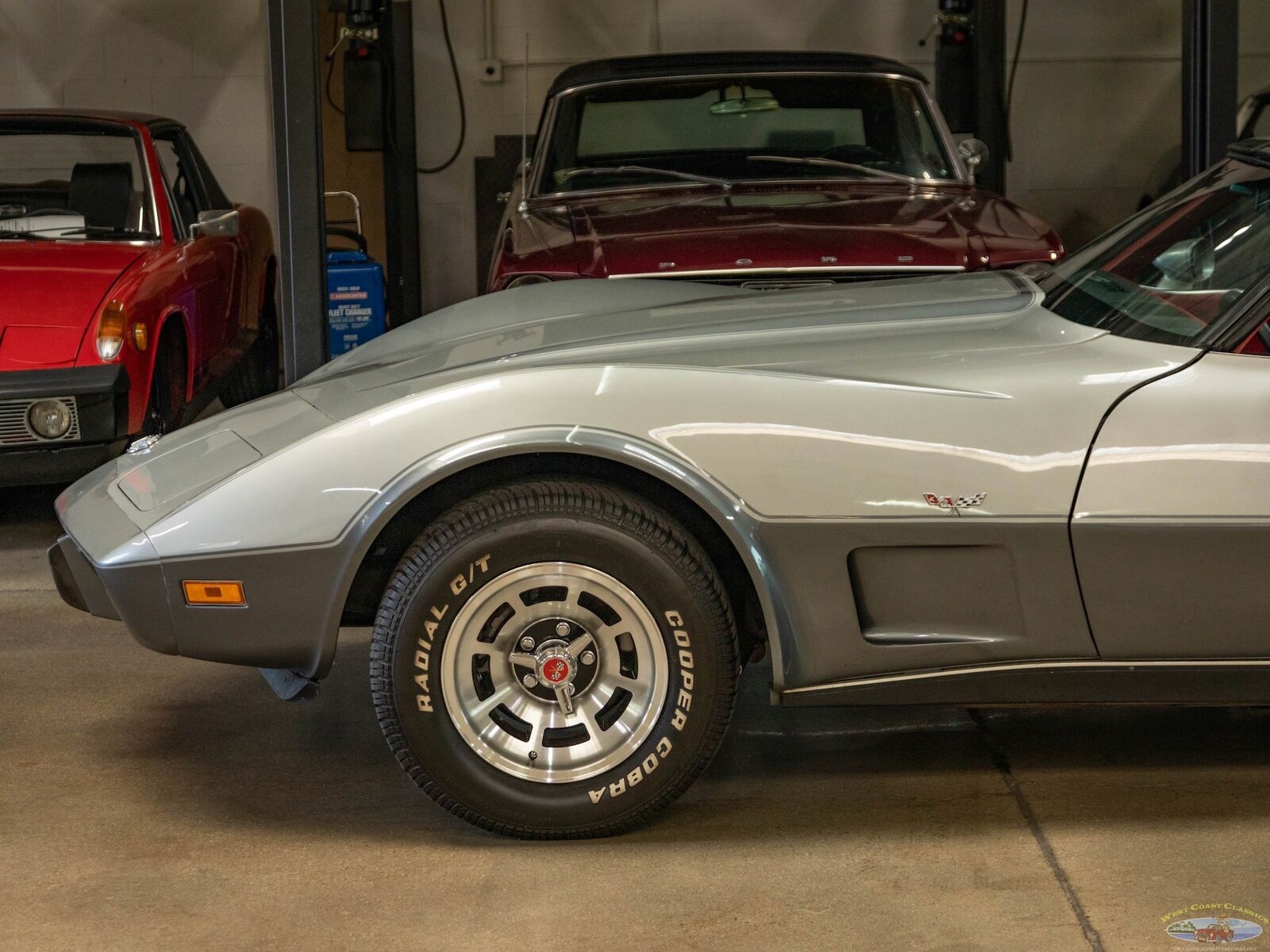 Chevrolet-Corvette-1978-4