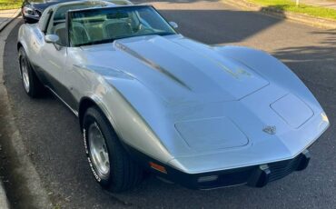 Chevrolet-Corvette-1978