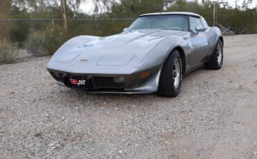 Chevrolet-Corvette-1978