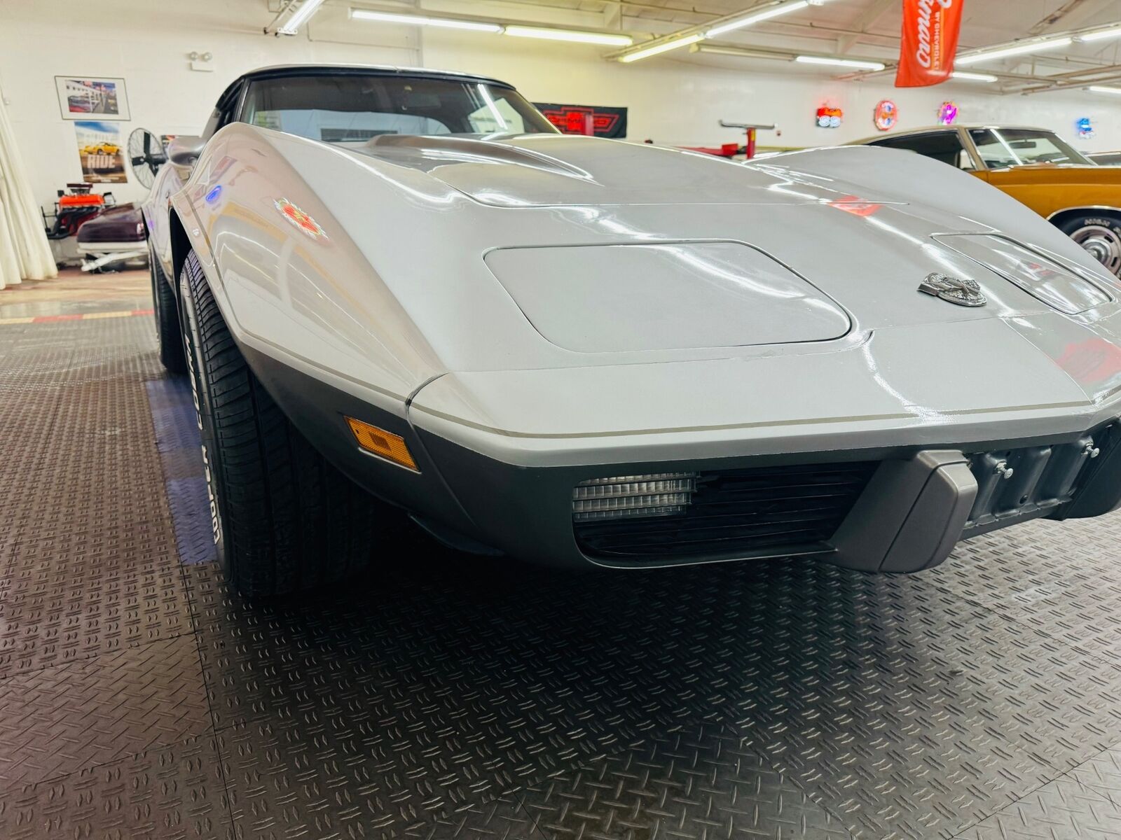 Chevrolet-Corvette-1978-6