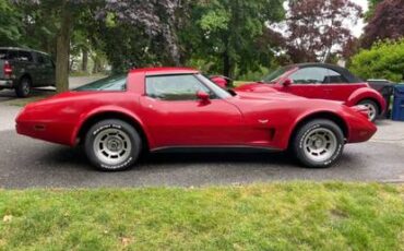 Chevrolet-Corvette-1979-2