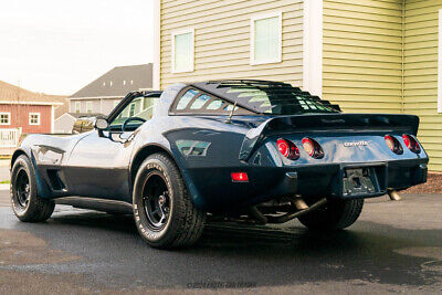 Chevrolet-Corvette-1979-3