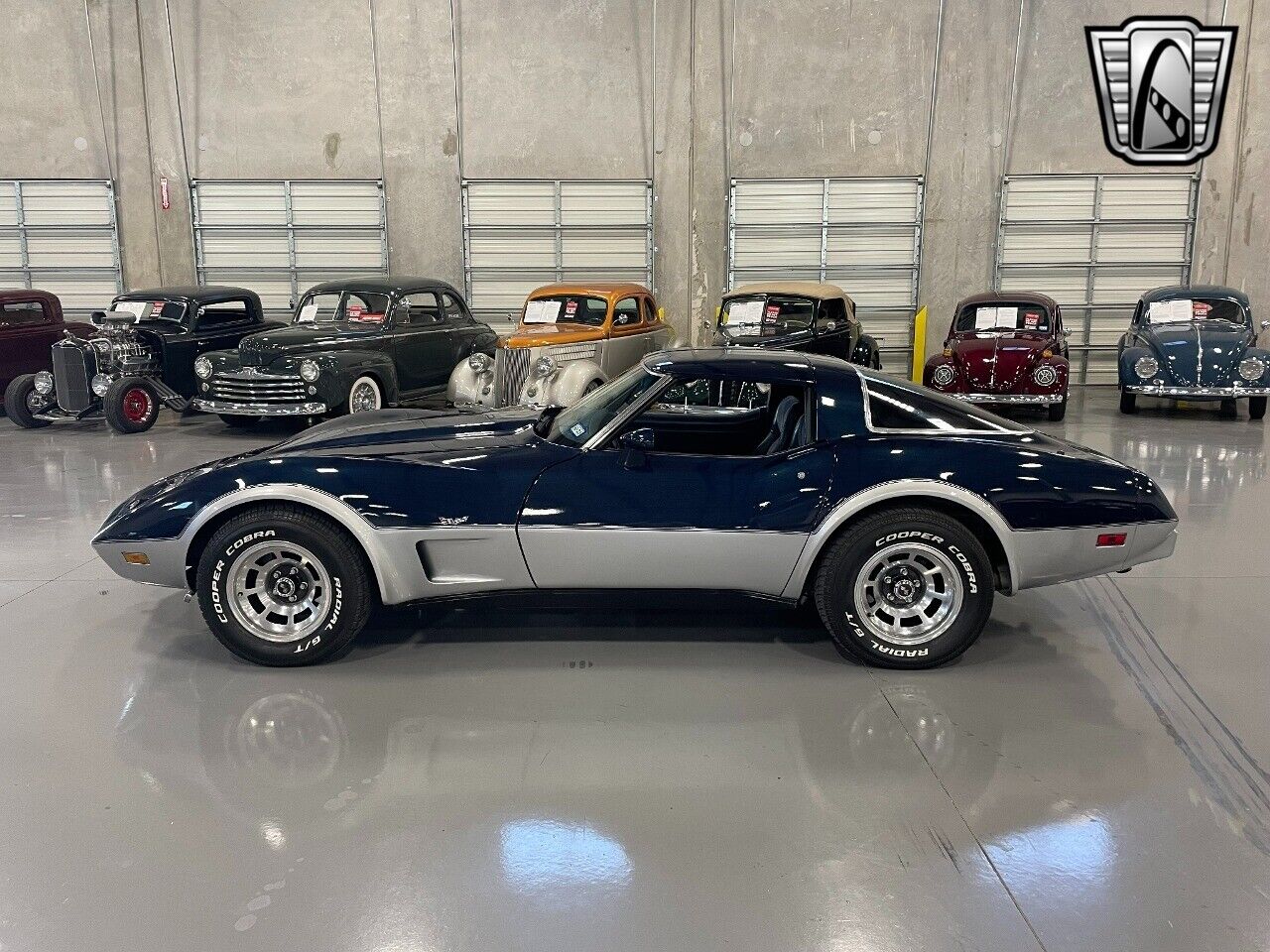 Chevrolet-Corvette-1979-3