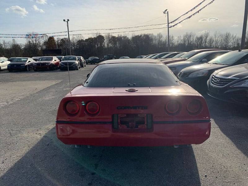 Chevrolet-Corvette-1984-5