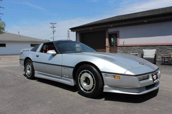 Chevrolet-Corvette-1985-1