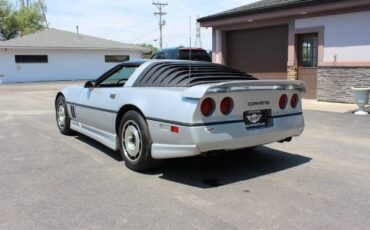 Chevrolet-Corvette-1985-8